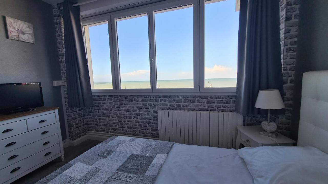 Residence Du Bord De Mer 9 Appartements Avec Une Vraie Vue Mer 勒特雷波尔 外观 照片