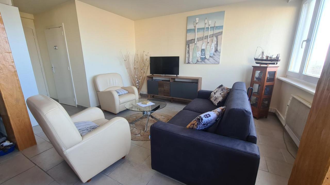 Residence Du Bord De Mer 9 Appartements Avec Une Vraie Vue Mer 勒特雷波尔 外观 照片