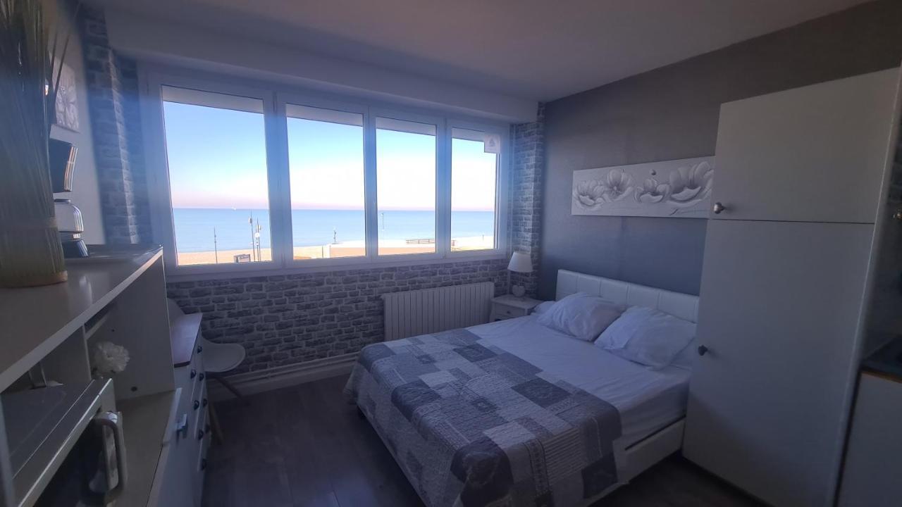 Residence Du Bord De Mer 9 Appartements Avec Une Vraie Vue Mer 勒特雷波尔 外观 照片