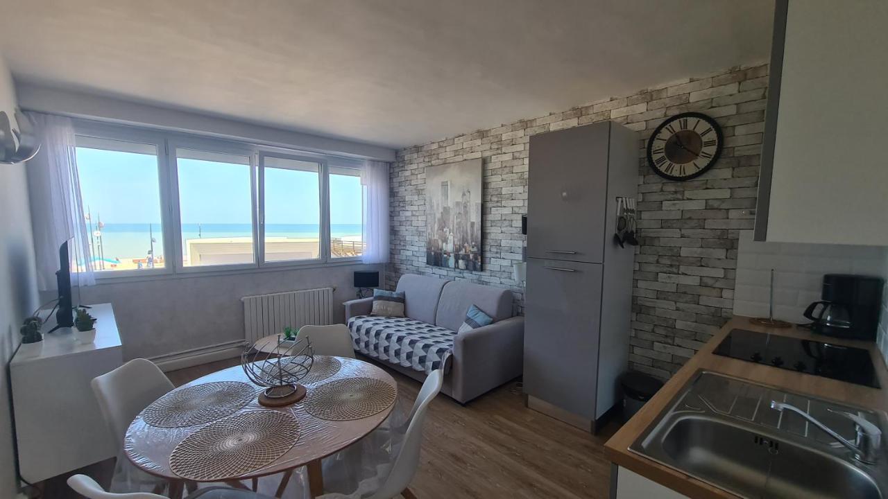 Residence Du Bord De Mer 9 Appartements Avec Une Vraie Vue Mer 勒特雷波尔 外观 照片