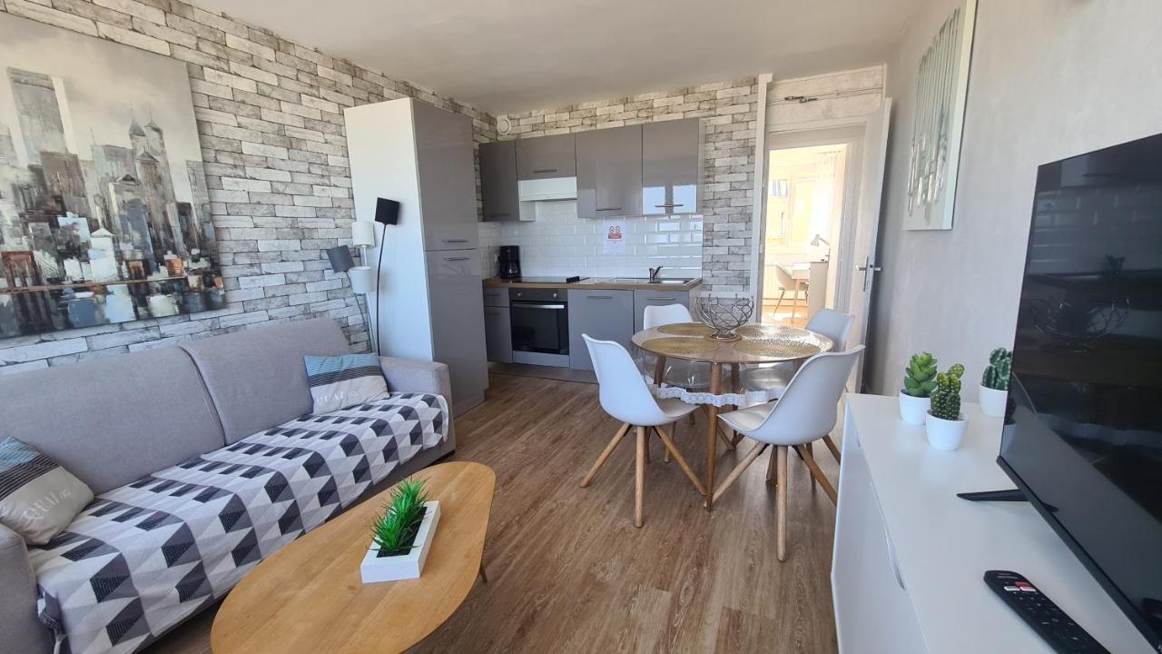 Residence Du Bord De Mer 9 Appartements Avec Une Vraie Vue Mer 勒特雷波尔 外观 照片