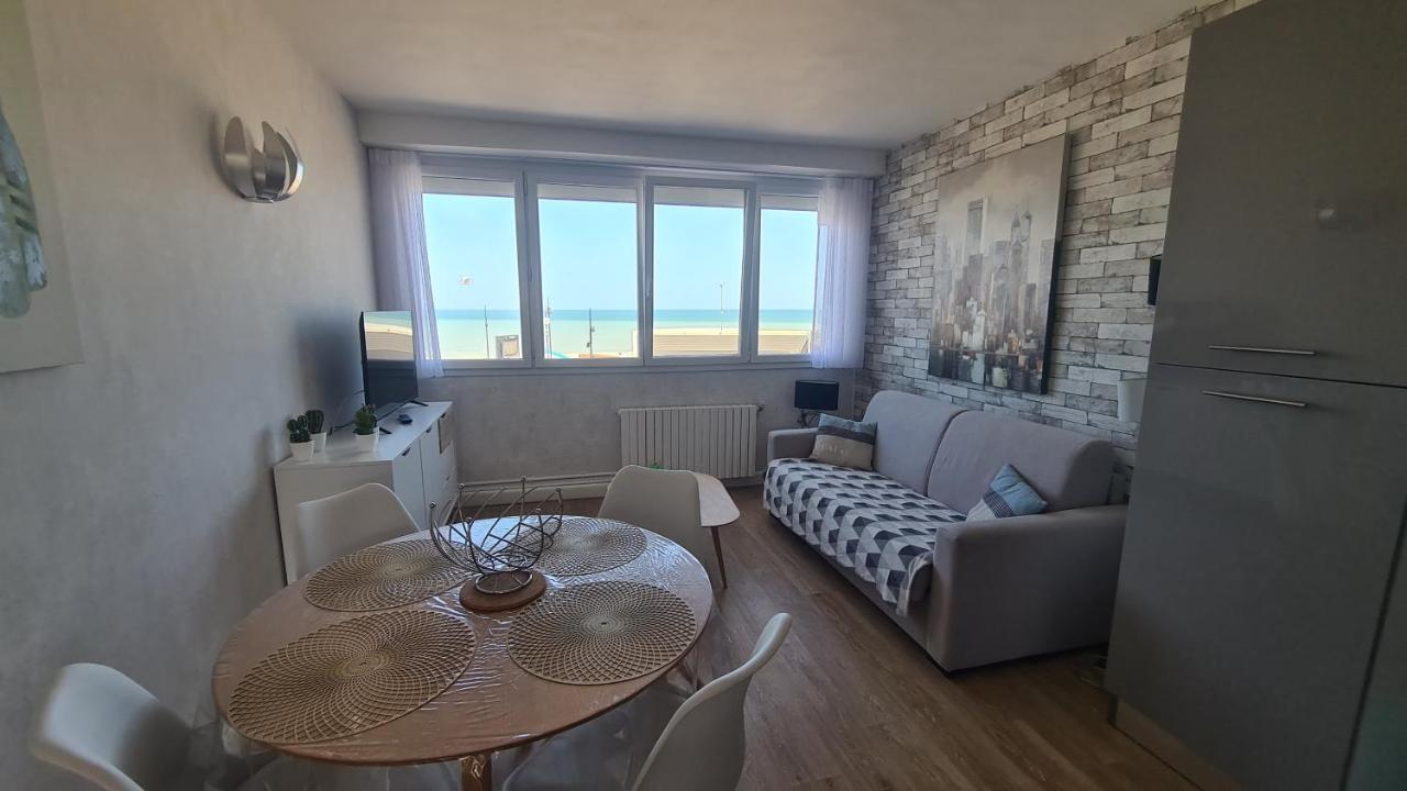 Residence Du Bord De Mer 9 Appartements Avec Une Vraie Vue Mer 勒特雷波尔 外观 照片