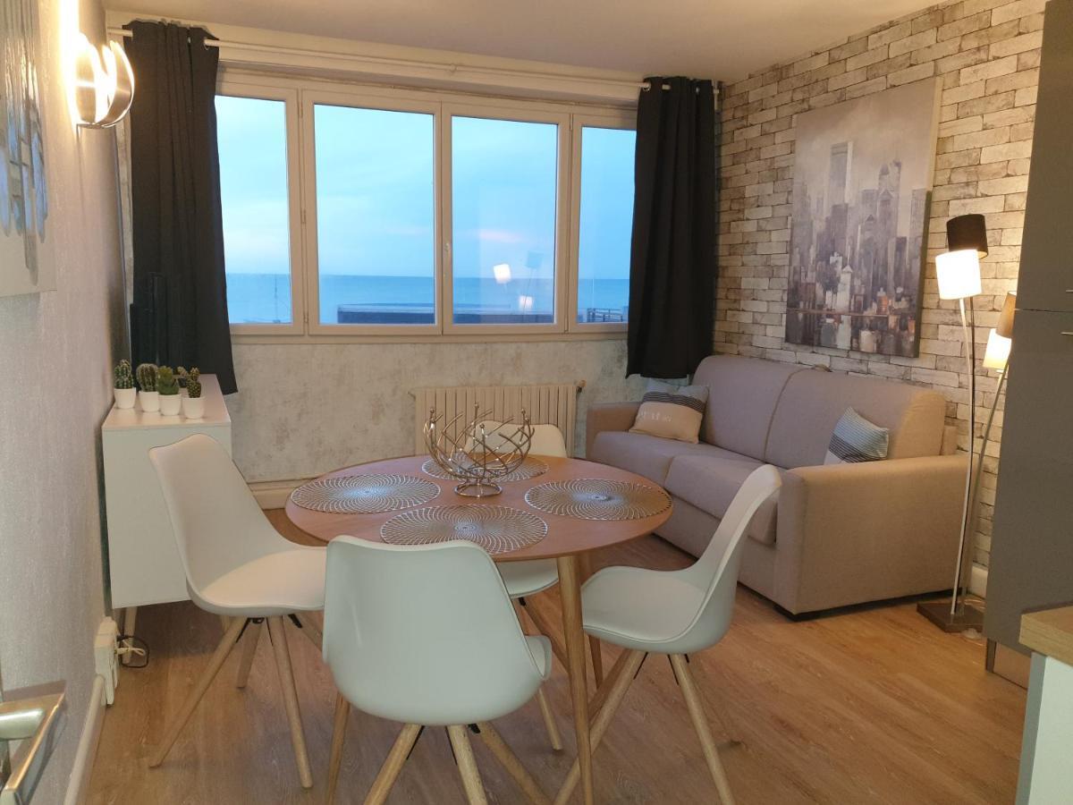 Residence Du Bord De Mer 9 Appartements Avec Une Vraie Vue Mer 勒特雷波尔 外观 照片